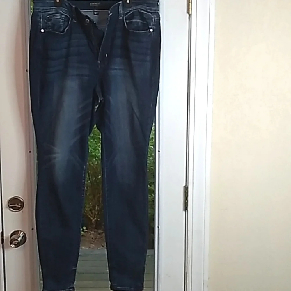 JUDY BLUE JEANS 18W - Picture 1 of 8